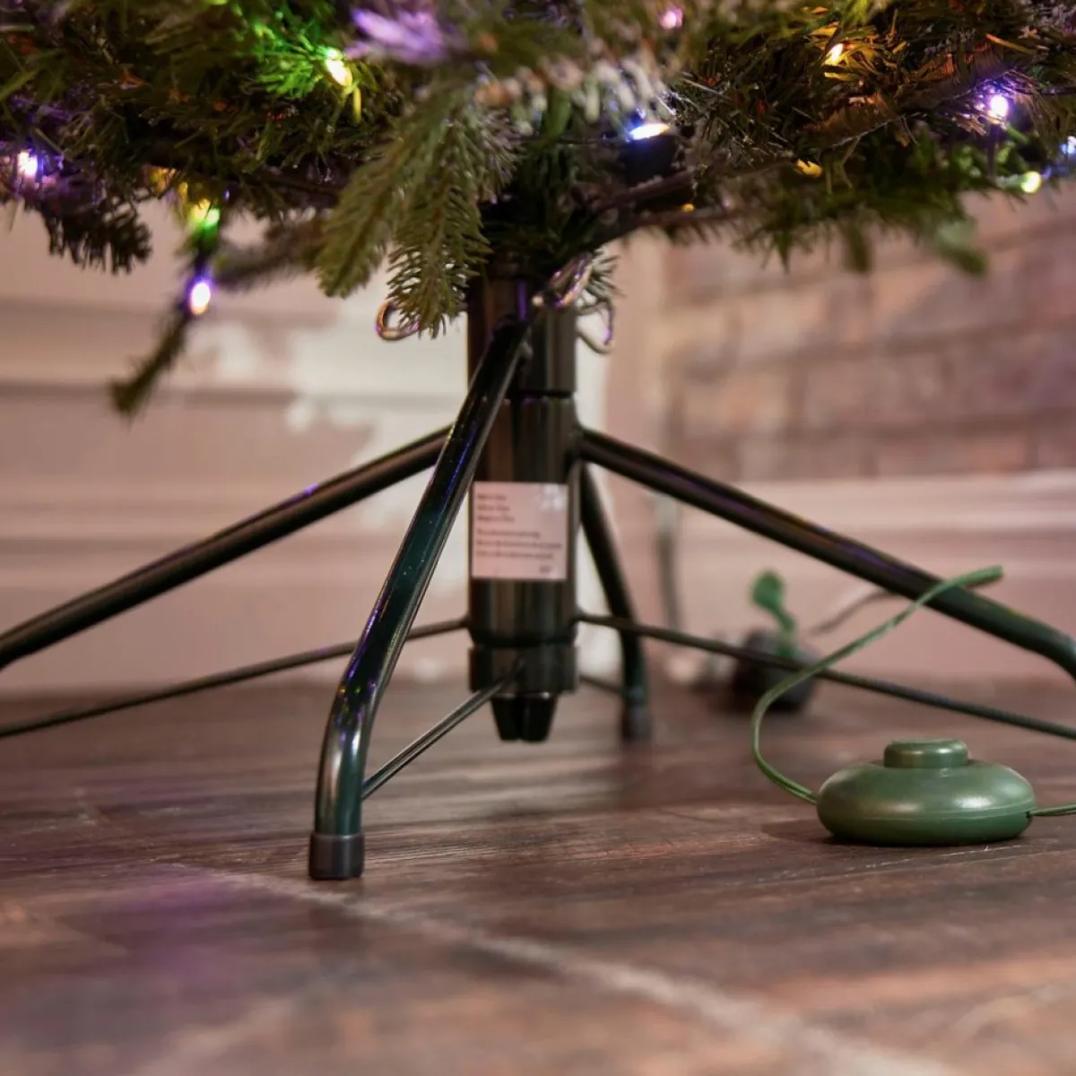 American Tree & Wreath™ American Tree & Wreath Tree With 600 Leds Outlet