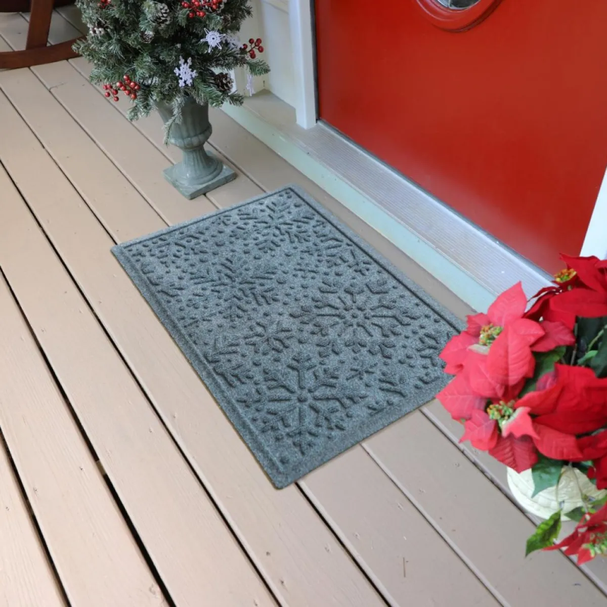 Aqua Shield Bungalow Flooring Snowflake 20"X30" Door Mat