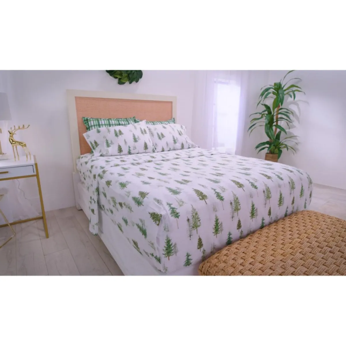 Emryn House 4-Piece Cotton Holiday Sheet Set Hot