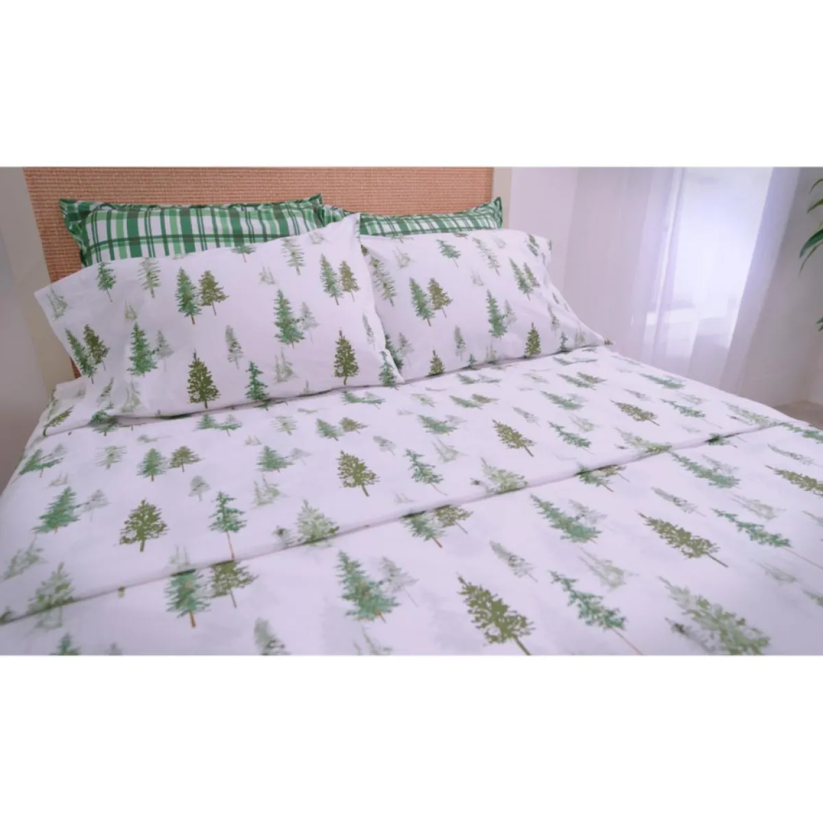 Emryn House 4-Piece Cotton Holiday Sheet Set Hot