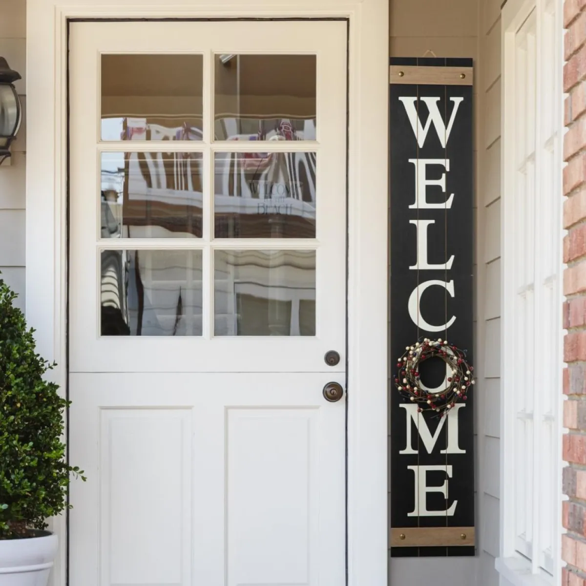 Glitzhome 60" Wooden Welcome Porch Sign W/4 Interchangeable Wreaths Sale