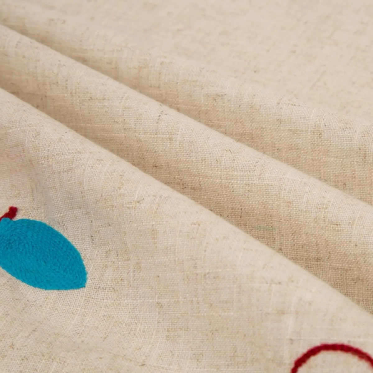 Glitzhome 48"D Merry Christmas Embroidered Linen Christmas Tree Skirt