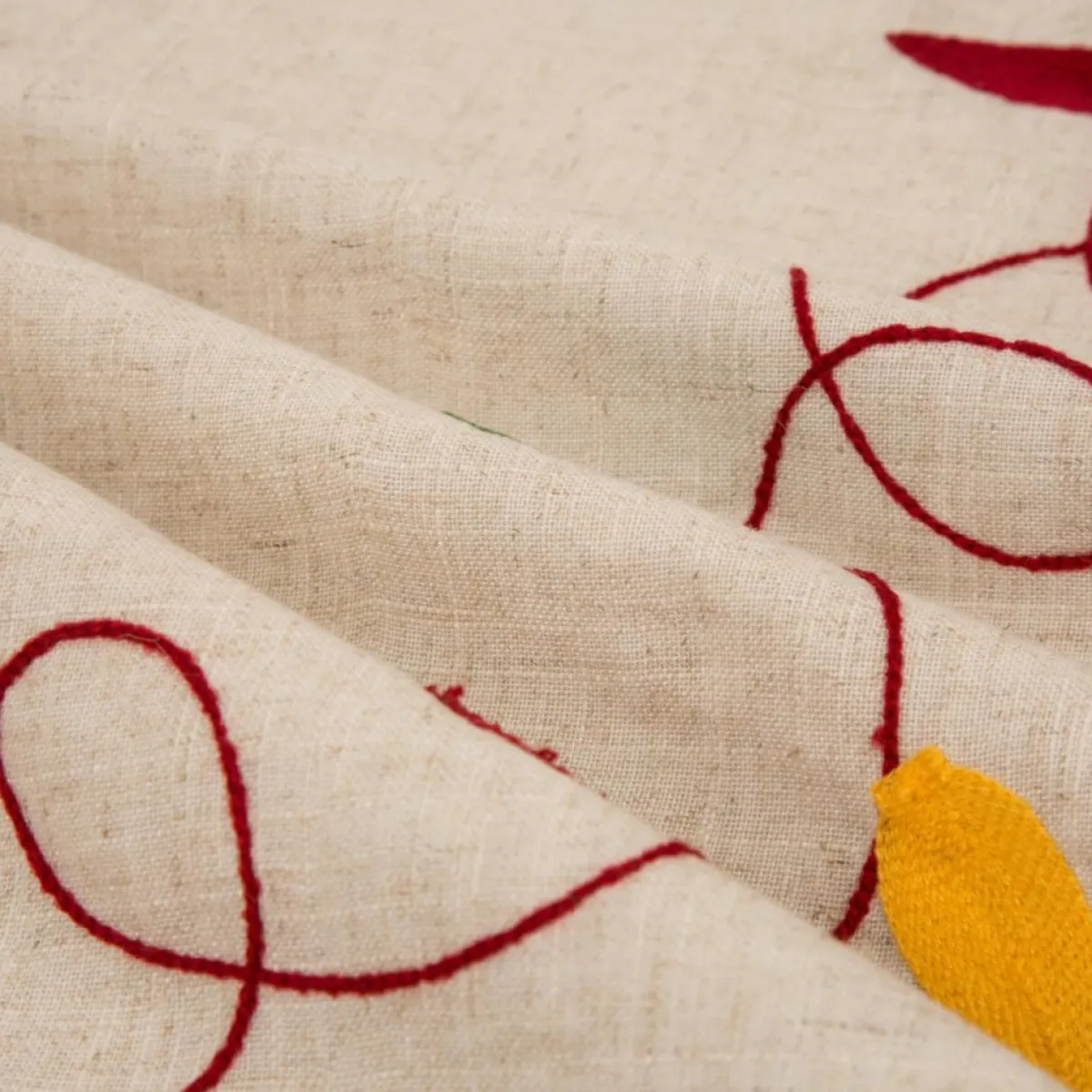 Glitzhome 48"D Merry Christmas Embroidered Linen Christmas Tree Skirt