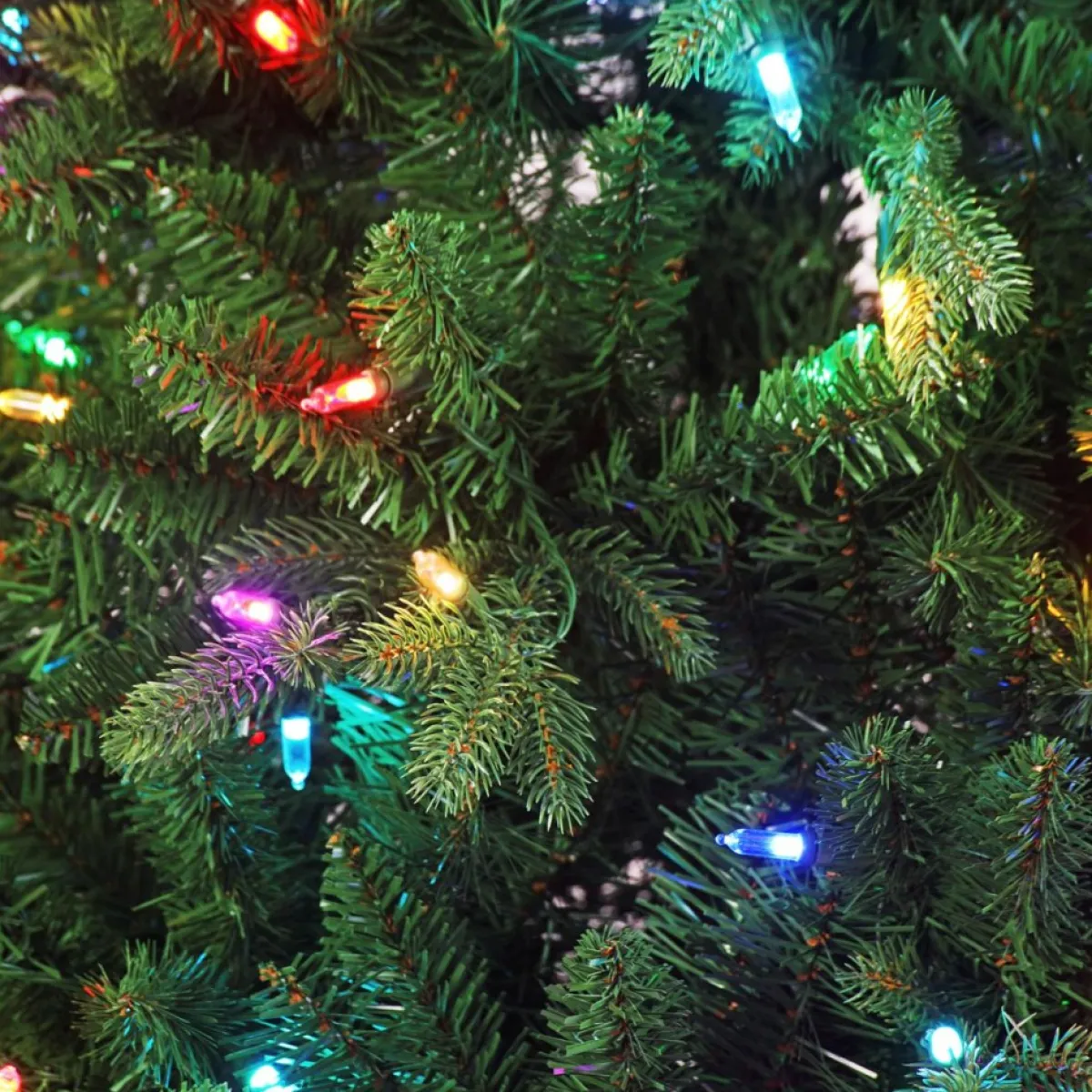 Mr. Christmas 7.5' Unflocked Tree With Alexa Integration Hot