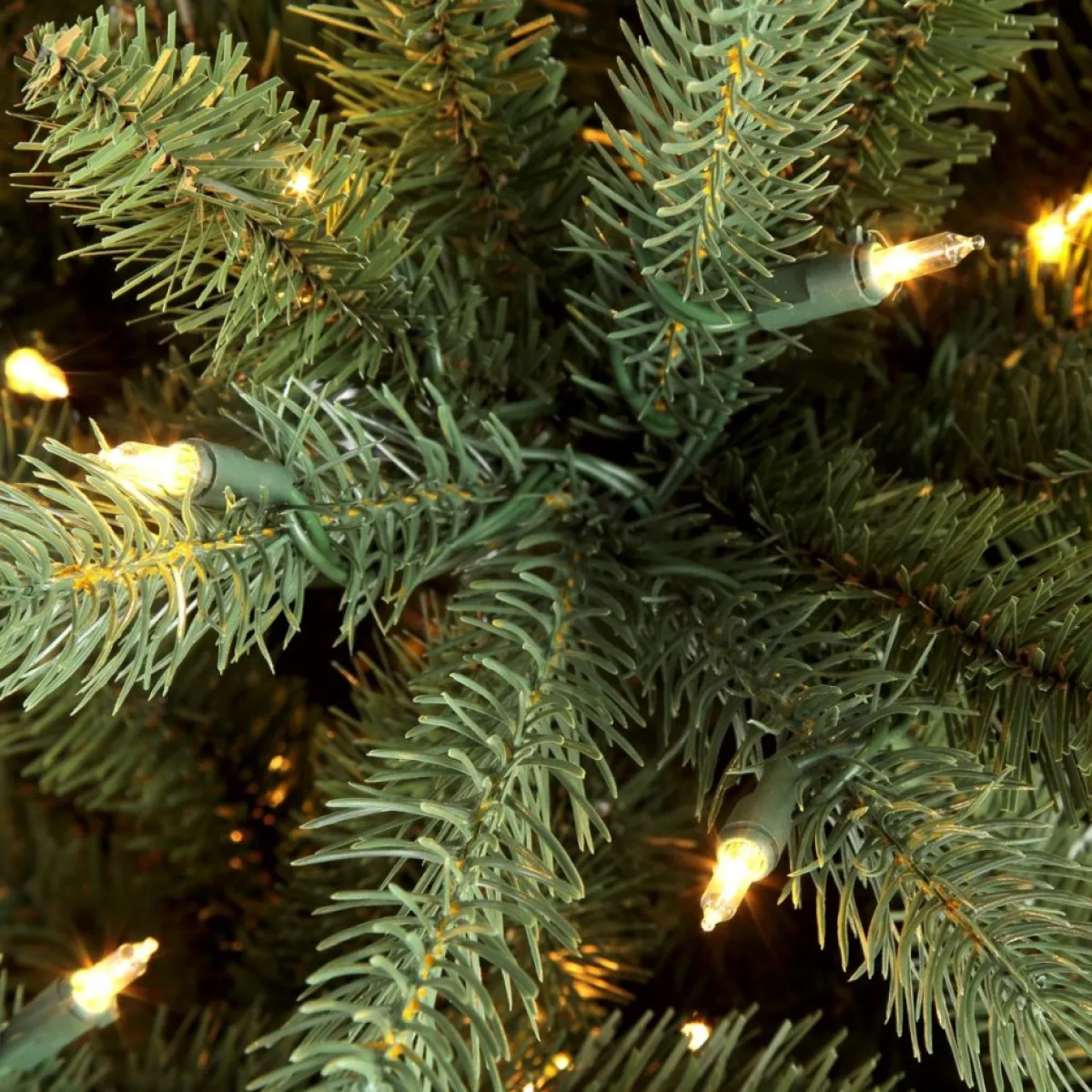 Puleo International Puleo 4-1/2 Ft. Pre-Lit Green Mountain Fir Artificial Christmas Tree Hot